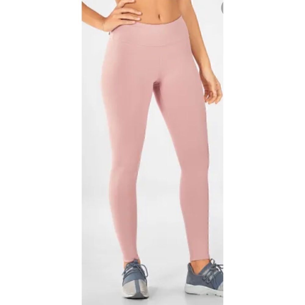 Fabletics Salar Solid Powerhold
Legging In Blush … - image 2